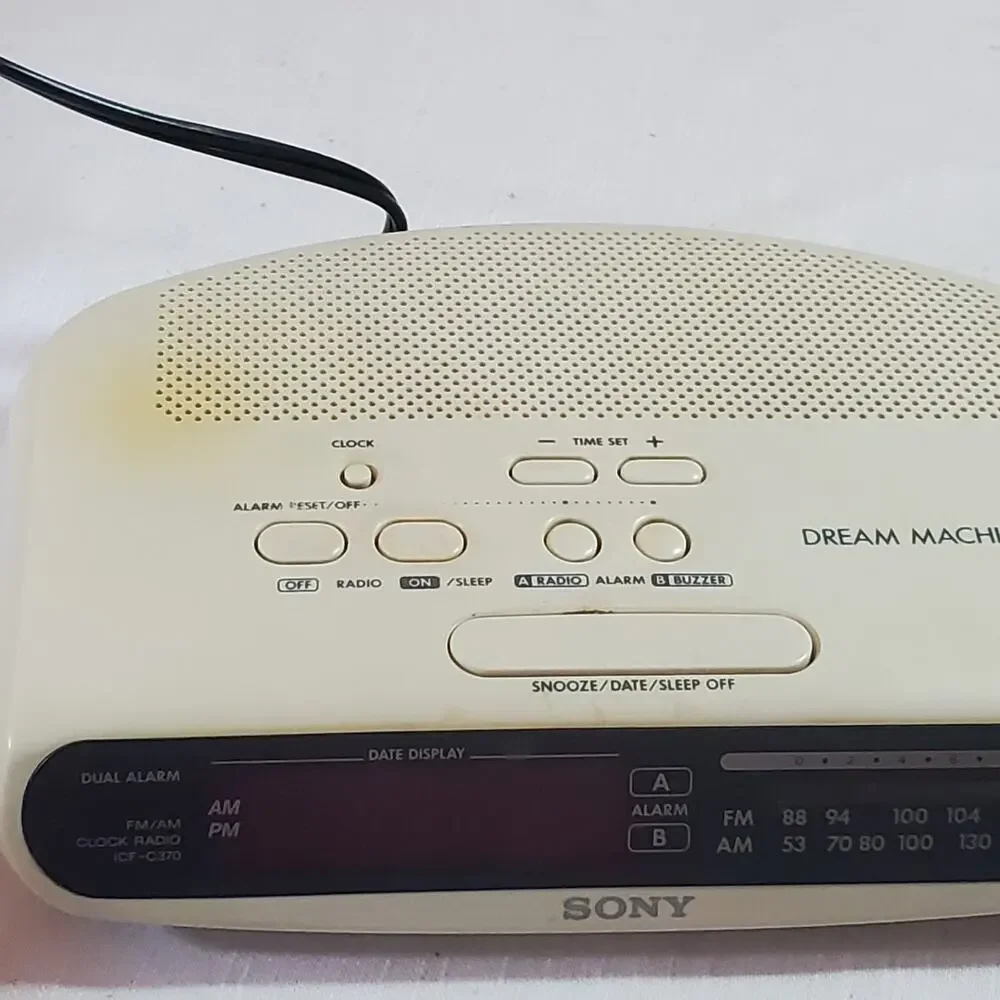 Sony Dream Machine ICF-C370 AM/FM clock radio